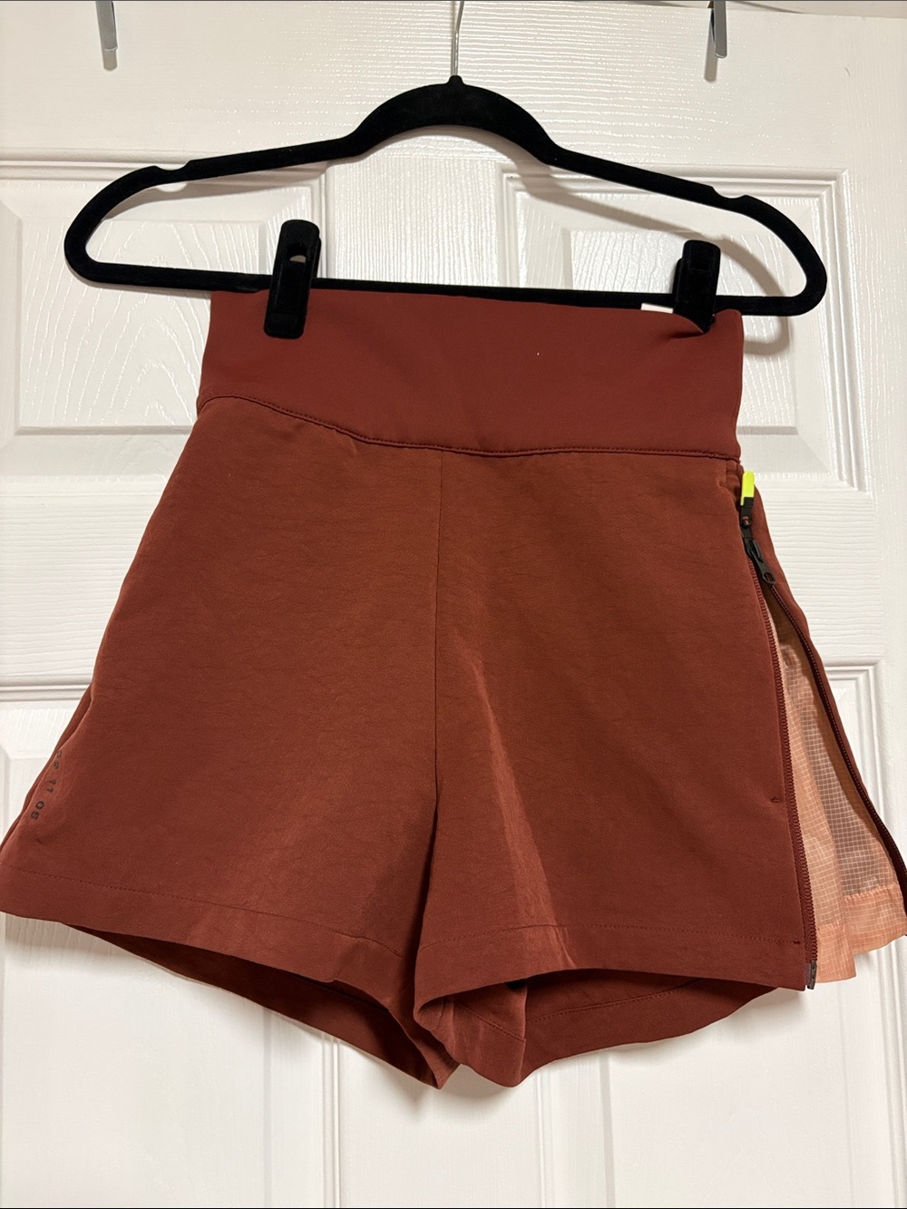 Nike Women's High-Waist Performance Shorts - Rust